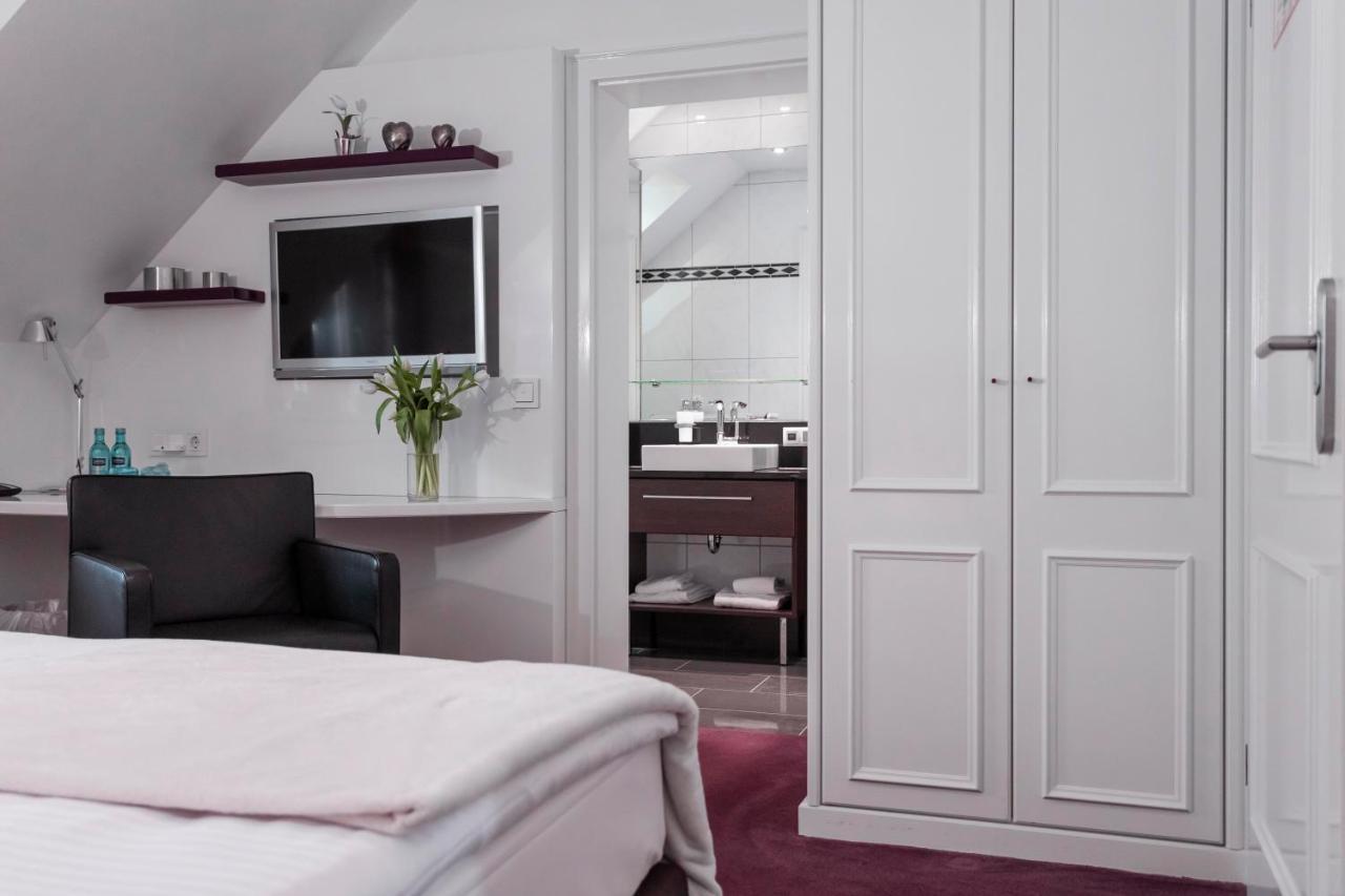Hotel Haus Gerbens Wickede  Esterno foto